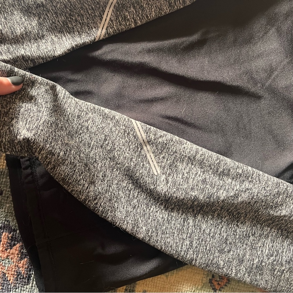 Brooks half zip - Picture 5 of 8